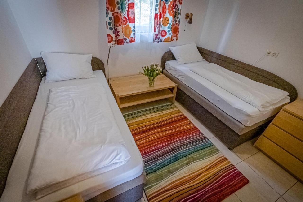 Sunny Garden Pihenohaz Villa Siofok Luaran gambar